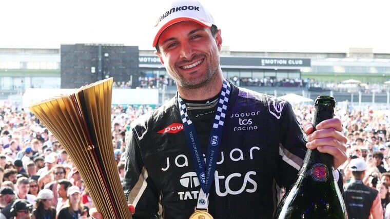 Evans nails race strategy