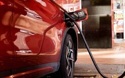 Legacy brands lag rivals over EVs