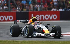 Lawson maintains momentum
